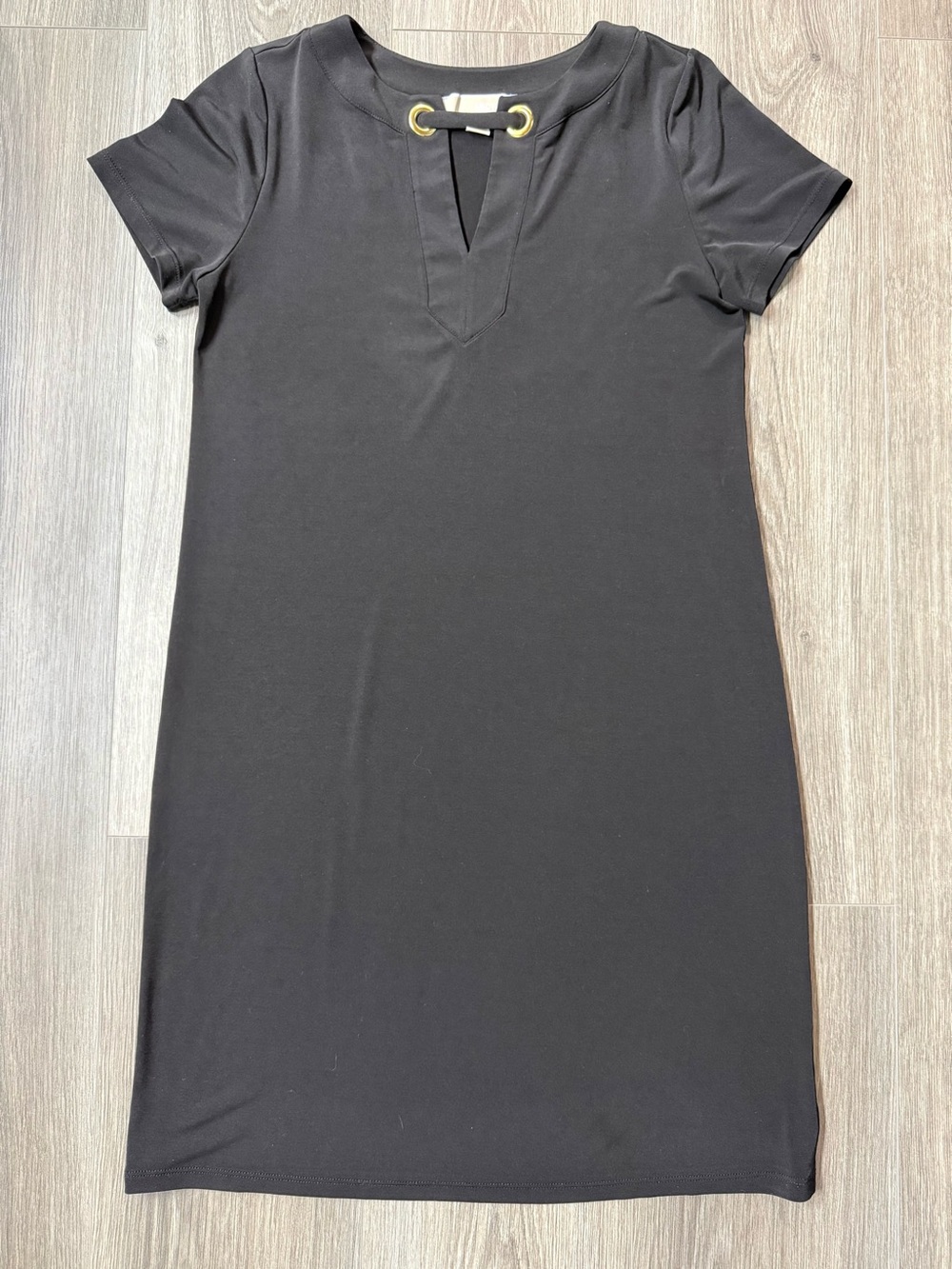 Michael Kors Black Mini Dress XS Gold Grommet V Neck Short Sleeve LBD Chic Y2K